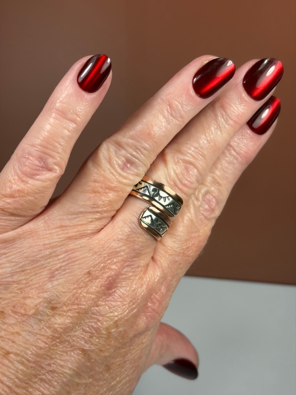 Wylie Secatero Signed Copper & 925 Sterling Silver Ring - Picture 13 of 15